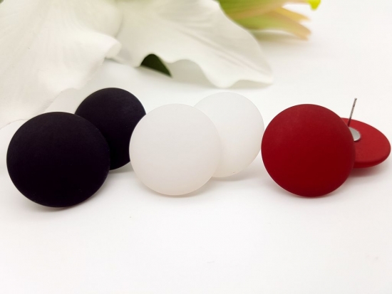 Preview: Matte Cabochon Ohrstecker rund schwarz, weiß, dunkelrot - klein